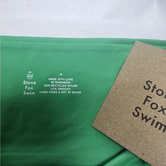 NWT Stone Fox Swim Apple Mint Lele Bikini Top (M) - Picture 5 of 5